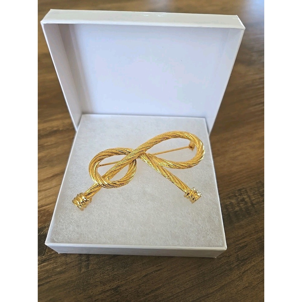Vintage Large Rope Bow Pin Gold-Tone Ribbed Design Statement Pin/Brooch